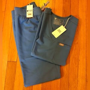NWT FIGS Capri Blue Scrub Set - Livingston pant and Catarina top